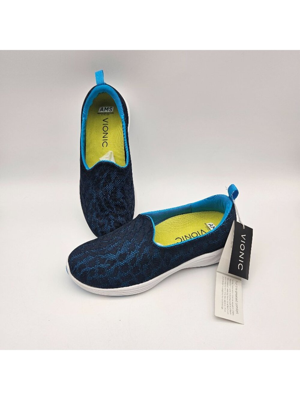 Vionic AMS Hydra Blue Walking Comfort Sneakers Slip On Womens Sz 7.5 Wide NEW